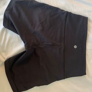 Lululemon Wunder Train High-Rise Short 6”